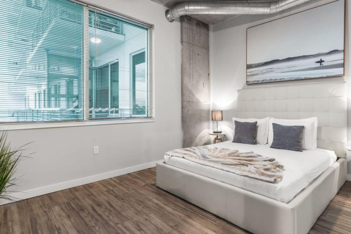 Modern 2 Bed Getaway Steps From Tropicana Field St. Petersburg Exterior foto
