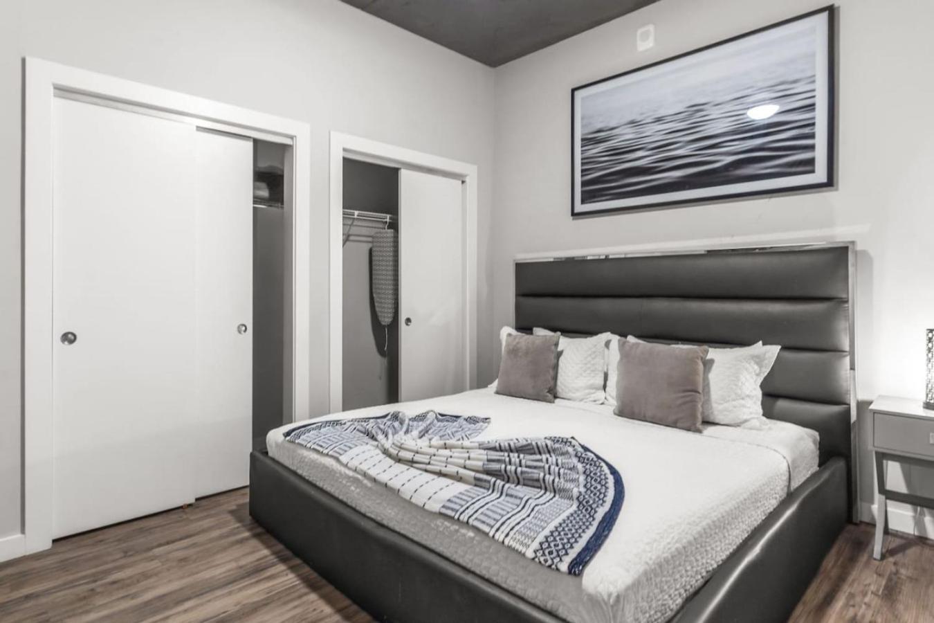 Modern 2 Bed Getaway Steps From Tropicana Field St. Petersburg Exterior foto